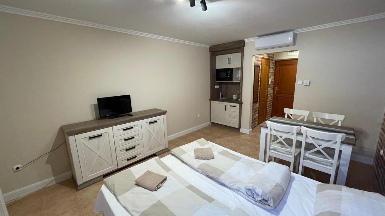 Dalma Apartment Gyula Exterior foto