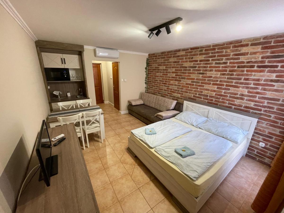 Dalma Apartment Gyula Exterior foto